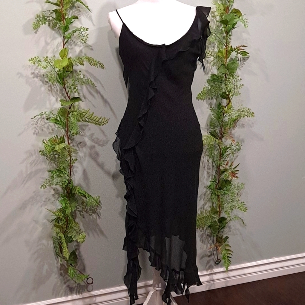 per una black dress